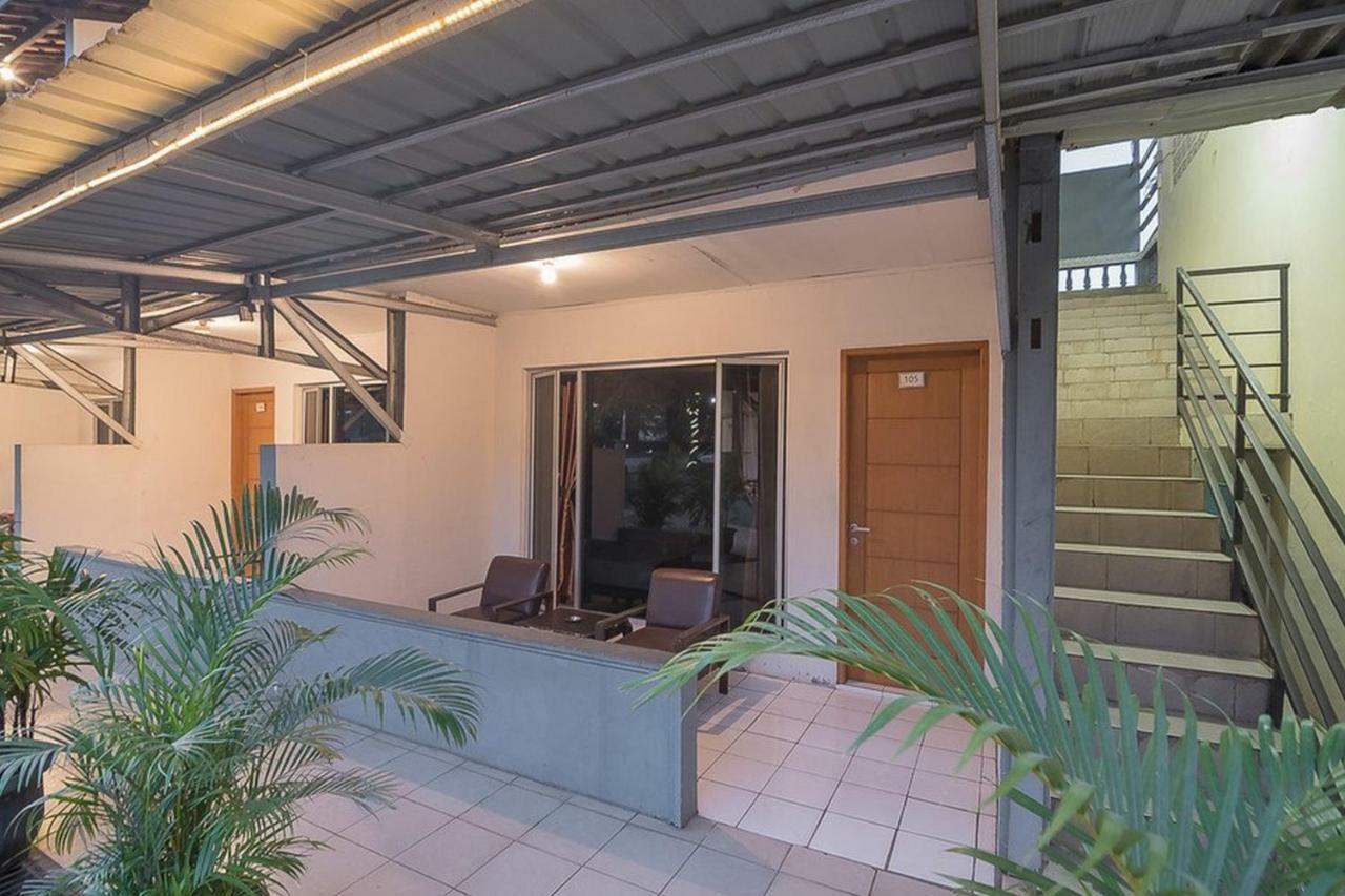מלון Reddoorz Near Alun Alun סובאנג מראה חיצוני תמונה